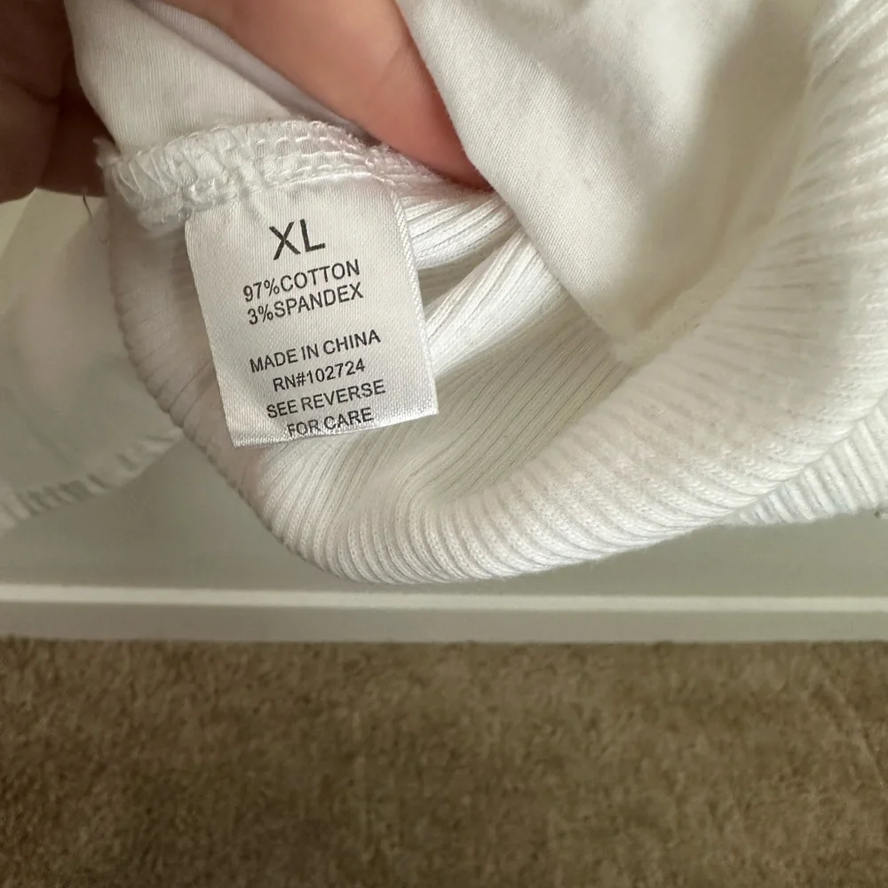 Harve Benard Women's White Button-Down Shirt - Picture 5 of 6